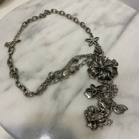 silver tone flower floral butterfly chunky Chain Statement Necklace 18-21”L - Picture 7 of 11